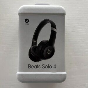 NWT Beats Solo 4 - Bluetooth® Wireless On-Ear Headphones NEW AND SEALED